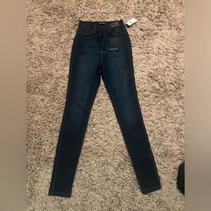 Size 5 Fashion Nova and other pants